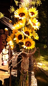 Cassie chose sunflowers for her country themed wedding.